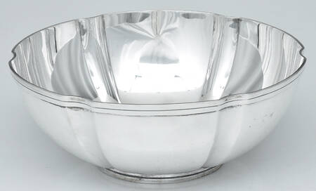22392 (Sterling, Hollowware) 9" Round Vegetable Bowl
