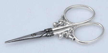 TIS113 (Sterling, Hollowware) Manicure Scissors