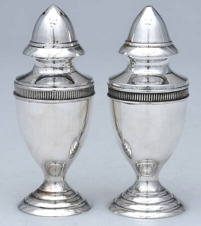 Silverplate Hollowware Salt & Pepper Set