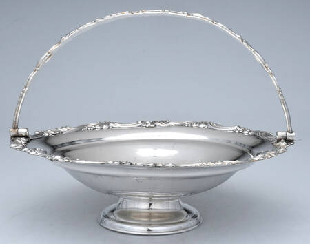 Silverplate Hollowware 11" Handled Basket