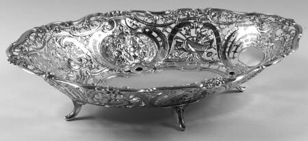 800-1 (Sterling, Hollowware) Pierced Footed Oval Centerpiece