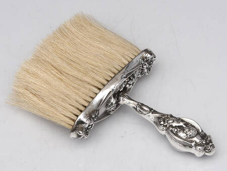 He Loves Me (Sterling, Hollowware) Bonnet Brush