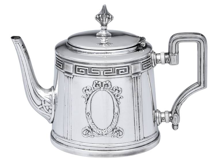 UNH47 (Silverplate, Hollowware) Tea Pot
