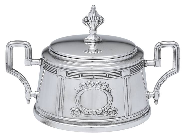 UNH47 (Silverplate, Hollowware) Sugar Bowl with Lid