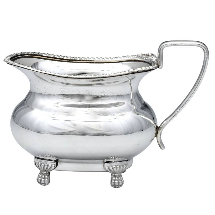 VS25 (Silverplate, Hollowware) Creamer