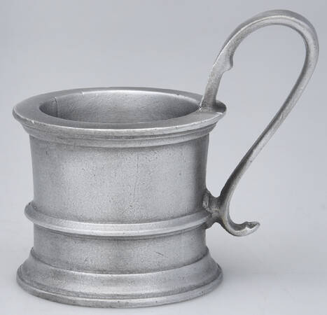 Armetale Hollowware (Non-Silver) Soda Holder