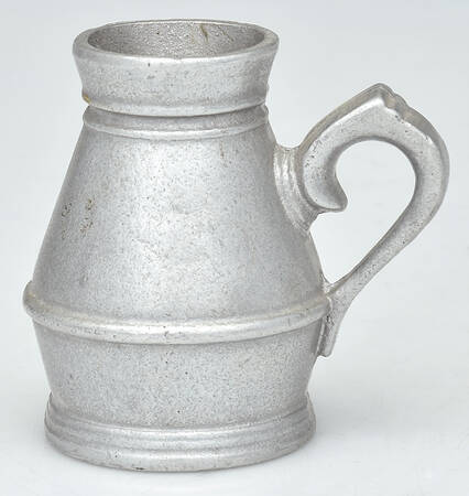 Plough Tavern (Armetale, Hollowware, Satin) 3" Irish Haystack