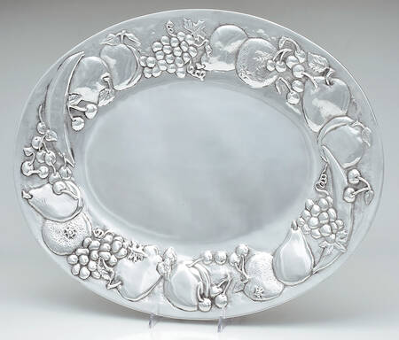 Fruit (Armetale, Hollowware) by Wilton Armetale
