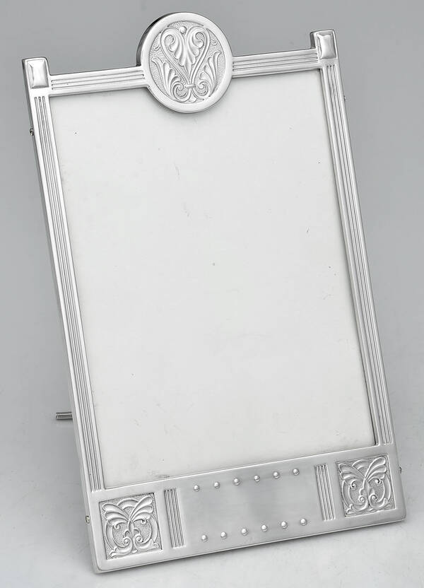 Art Nouveau Style (Silverplate, Hollowware) Frame-Holds 5" X 7"