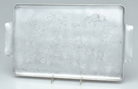 Dogwood (Metal, Hollowware) 16" Handled Rectangular Tray