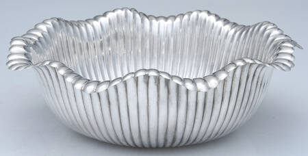 2447 (Sterling, Hollowware) 9" Fruit Serving Bowl by Whiting Manf Co