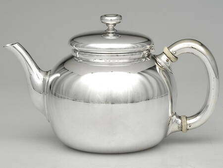 510 (Sterling, Hollowware) Teapot