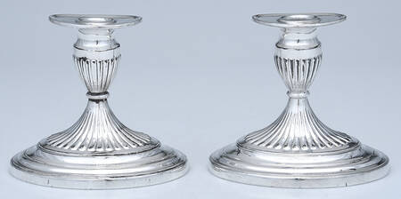 V8380 (Silverplate, Hollowware) Pair of 4" Console Candleholders