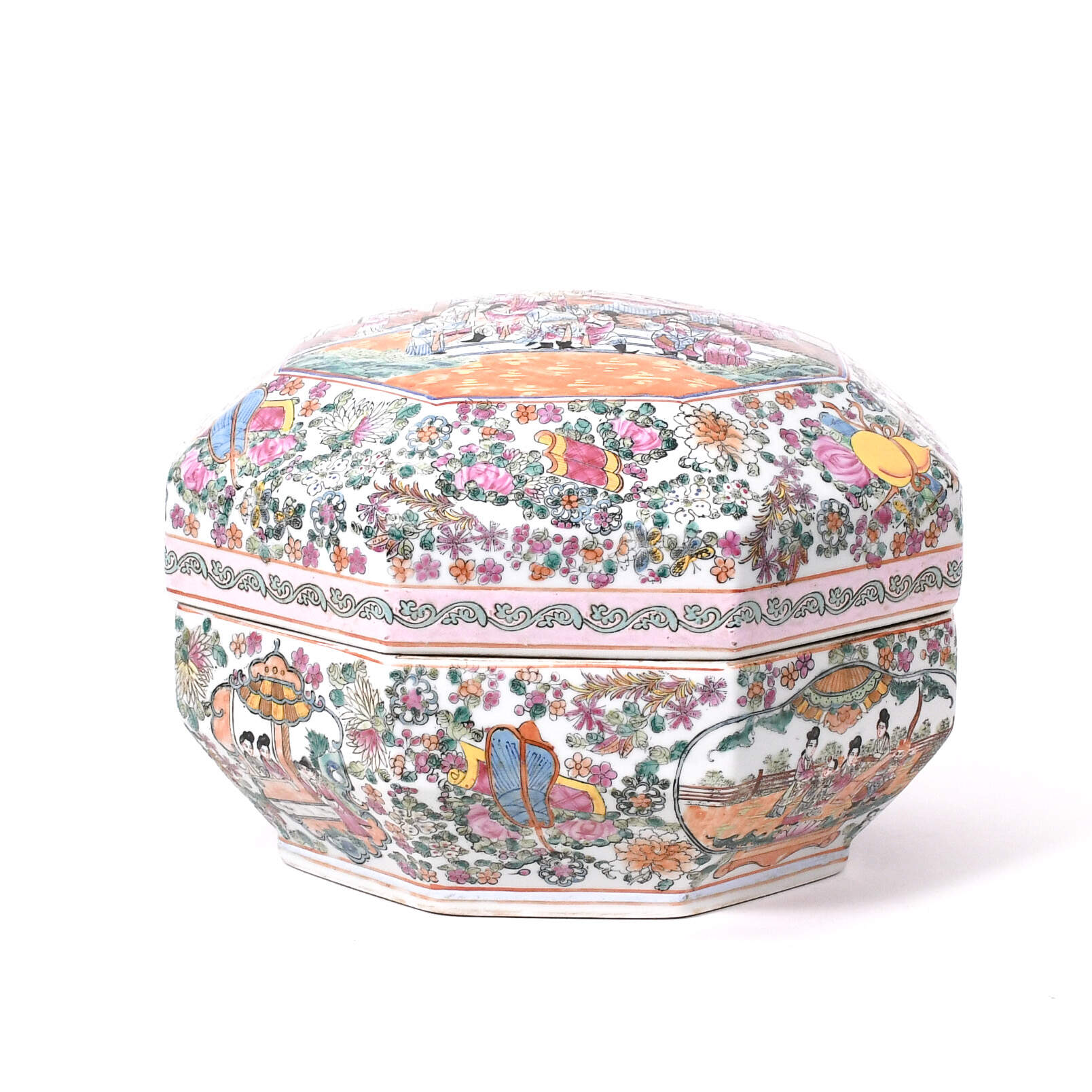 Chinese Rose Medallion Porcelain Octagonal Box-2