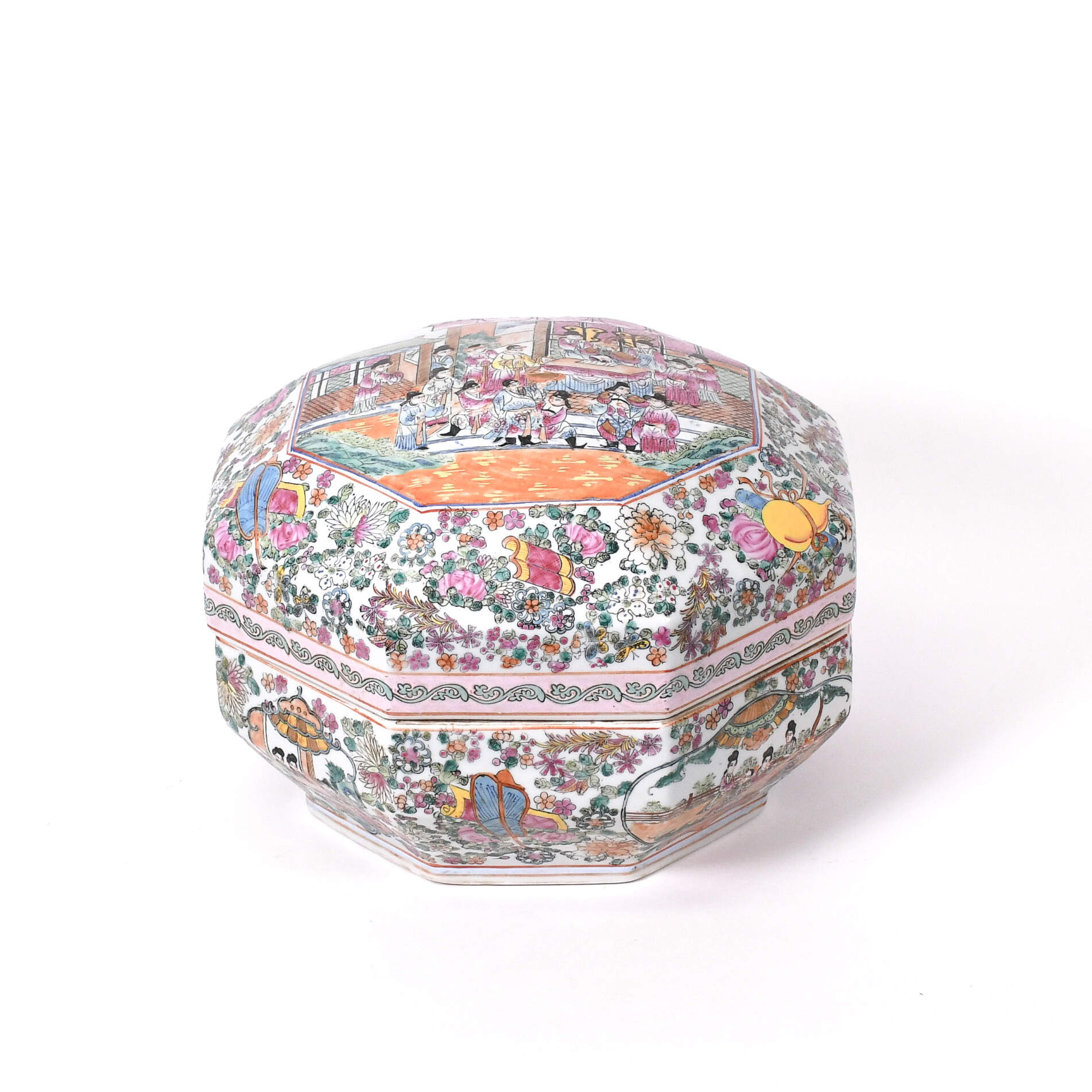 Chinese Rose Medallion Porcelain Octagonal Box-1