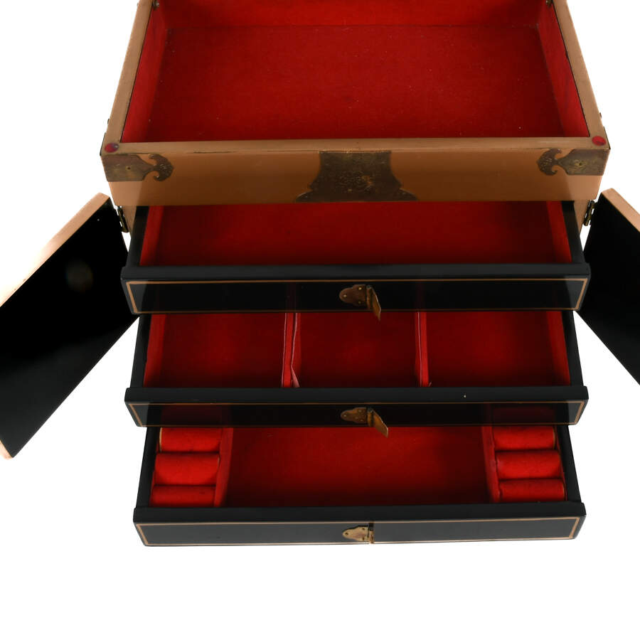 Chinese Gold Lacquer Jewelry Box-9