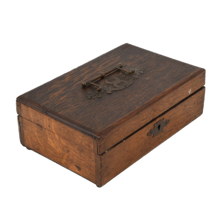 Antique Art Nouveau Quartersawn Oak Trinket Box-4