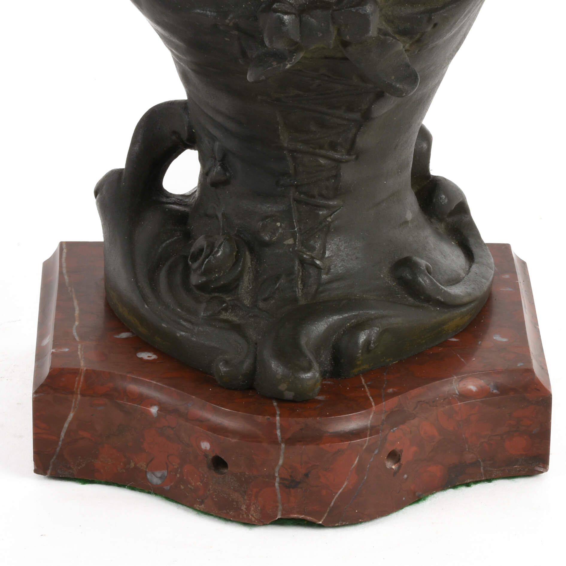 Signed Kinsburger Bust of a Lady-7