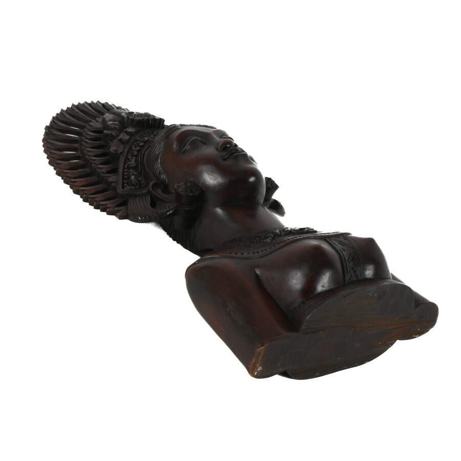 Balinese Klungkung-Style Wooden Carving-12