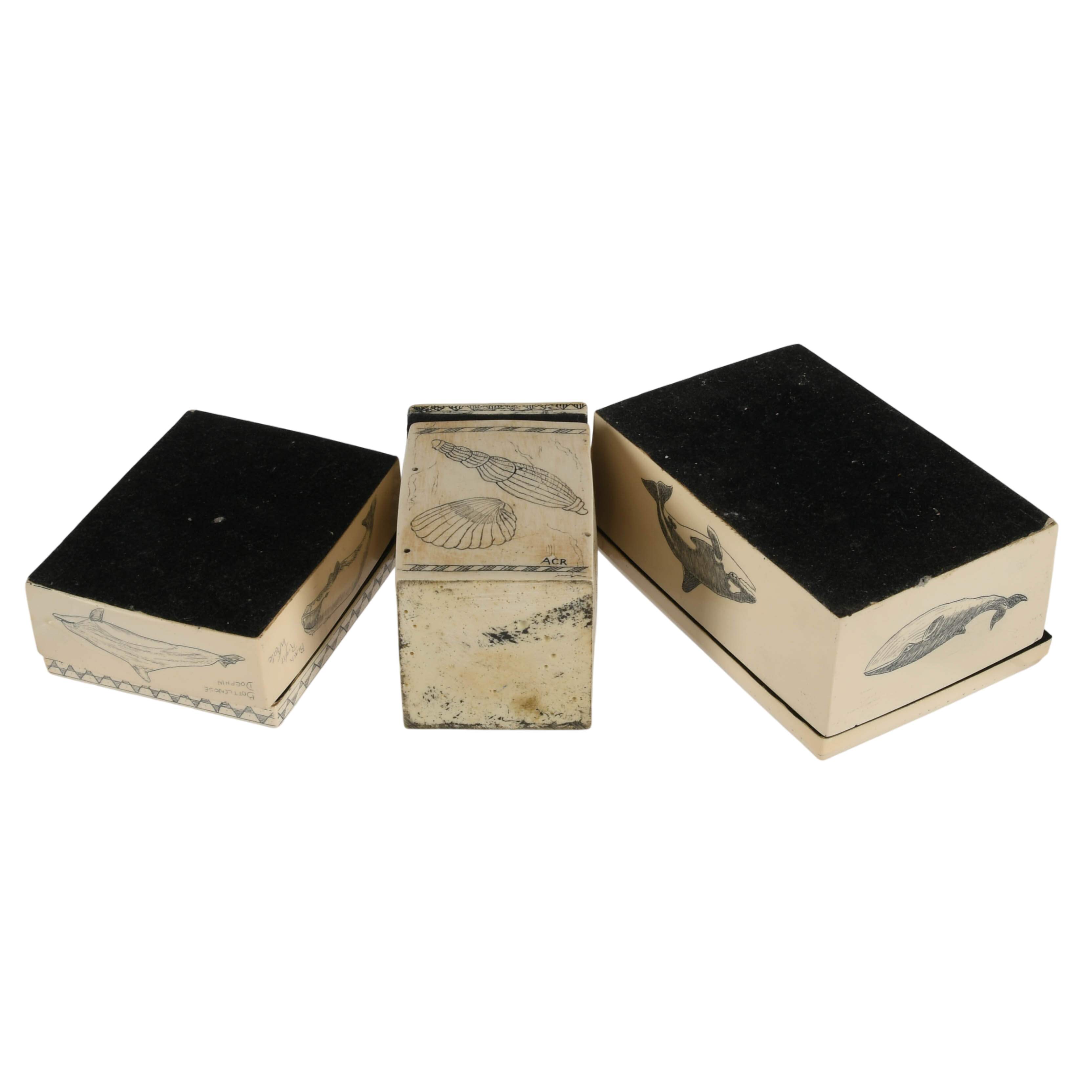Set of Three Faux Ivory Trinket Boxes-11