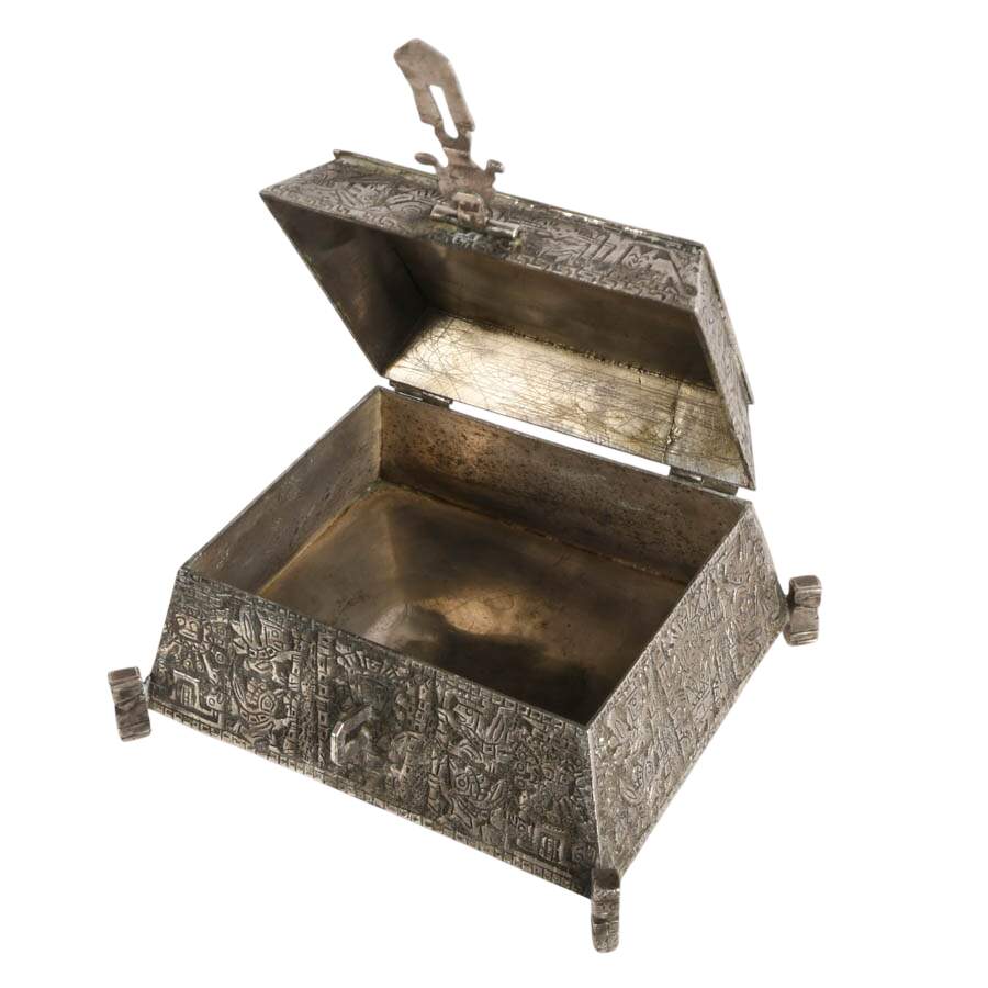 Peruvian Silver Trinket Box with Incan-Inspired Design-7