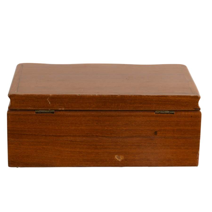 Mid-Century Wooden Jewelry Box with Green Velvet Lining-8