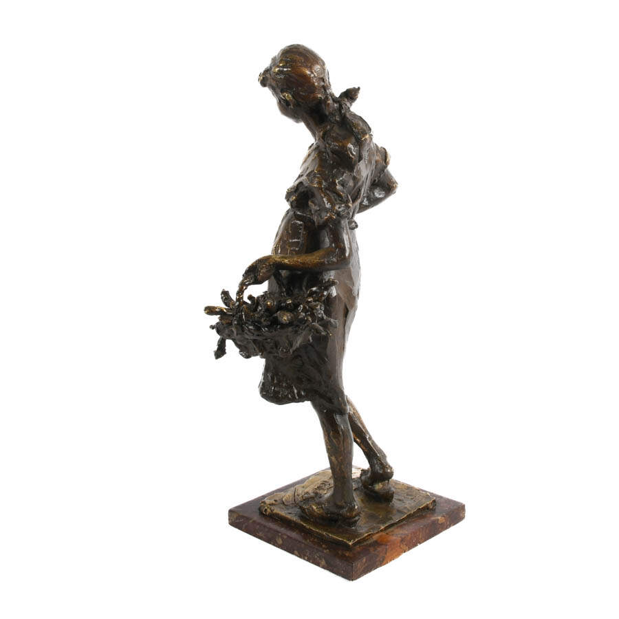 "The Flower Girl" Bronze Sculpture by Carlos Peduzzi-7