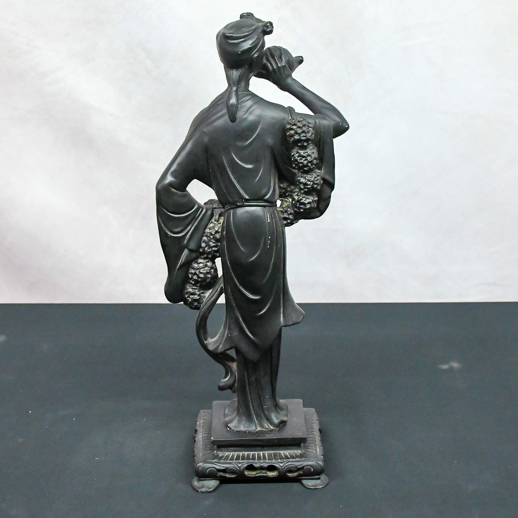 Black Ceramic Conch Shell Horn Player Statue-2