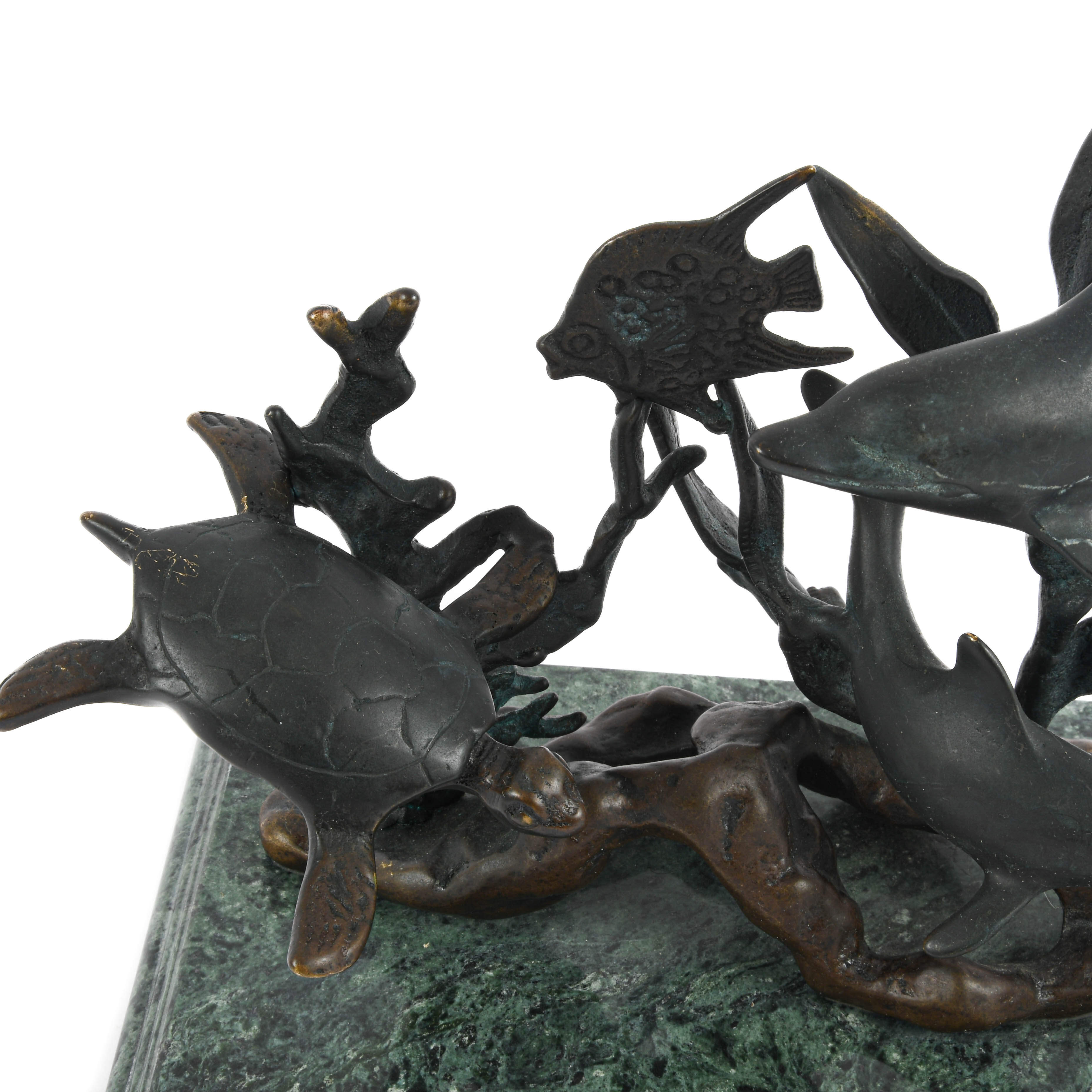 SPI SeaWorld Marine Life Sculpture on Green Base-2