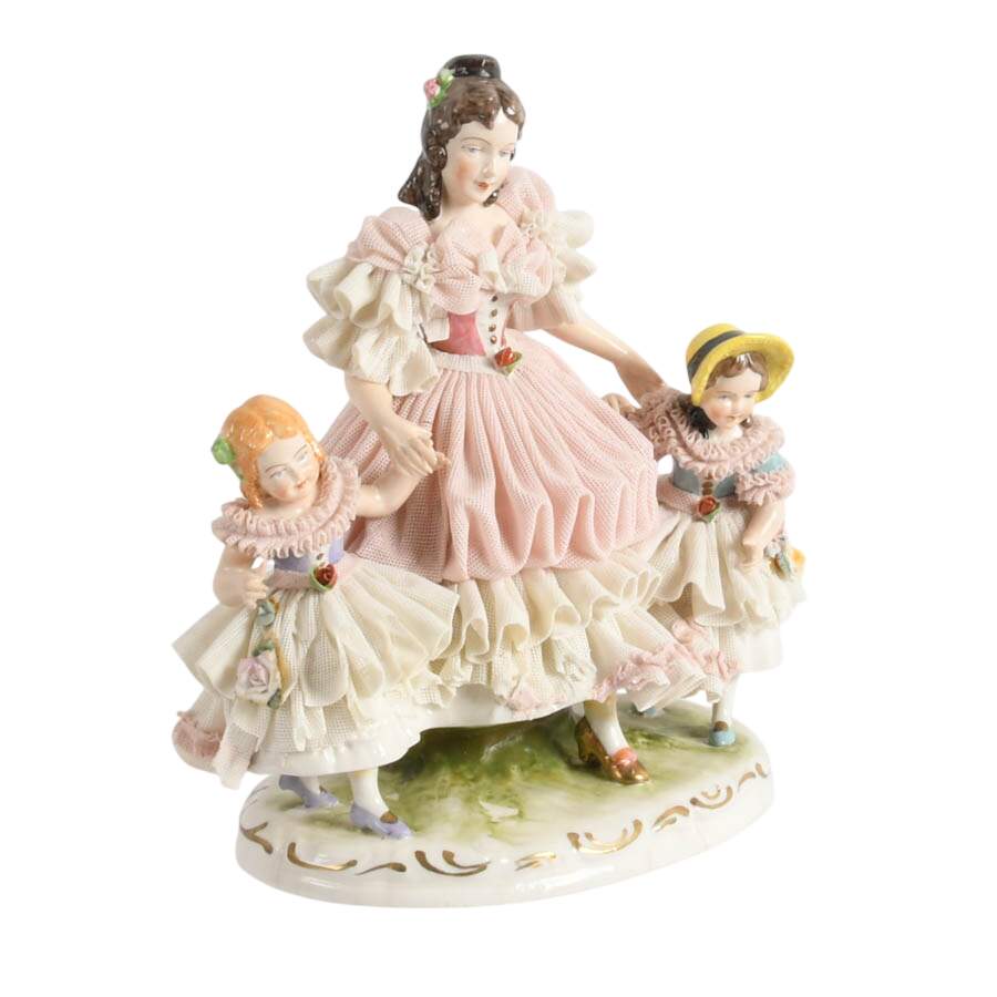 Antique Porcelain Dresden Lace Mother and Daughters Figurines-6