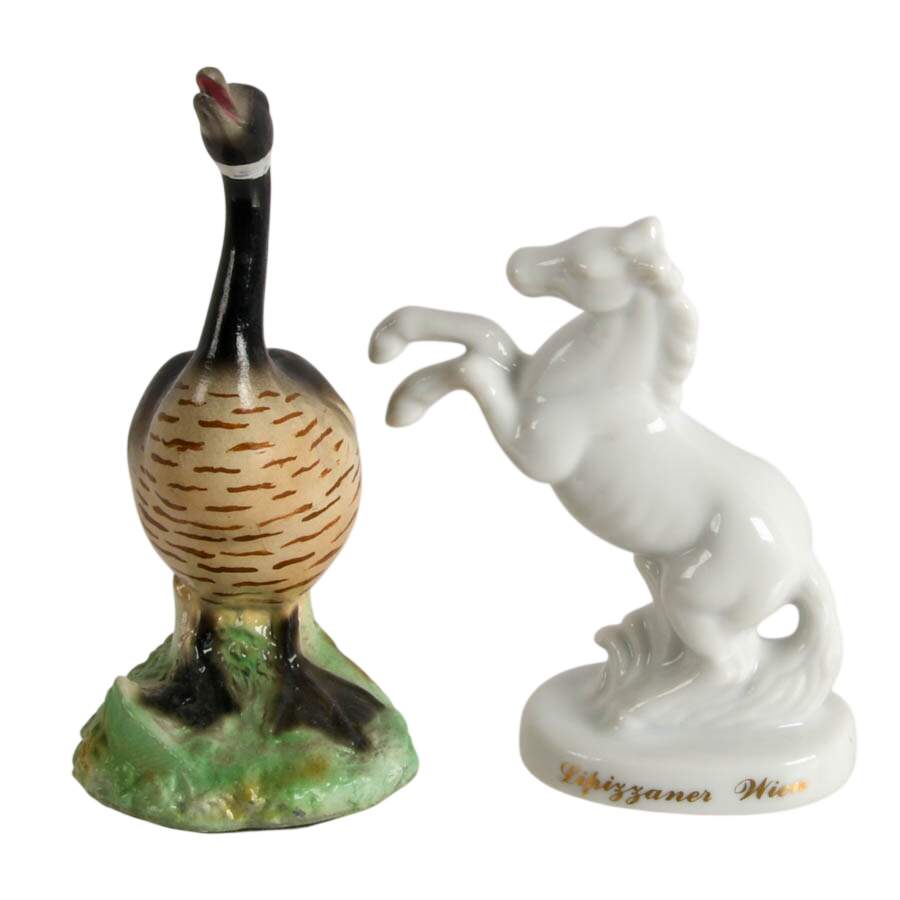 A Collection of Sixteen-Piece Miniature Zoo Animal Figurines-7