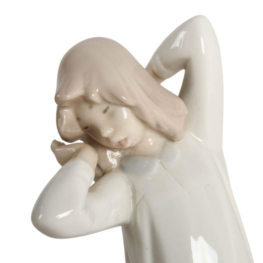 Grouping of Three Porcelain and Ceramic Women Figures-7