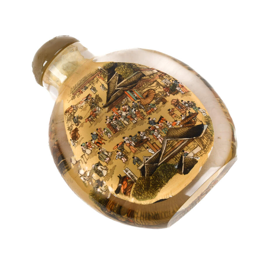 Large Chinese Reverse-Painted Village Scene Snuff Bottle-6