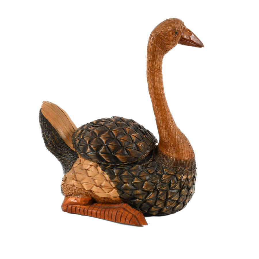 Mid-Century Modern Rattan Zhejiang Handicraft Goose Basket-2