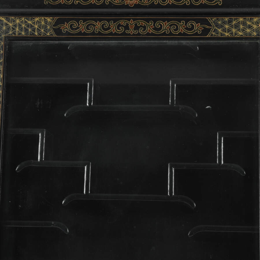 Chinese Black Lacquer Hanging Wall Display Case-2