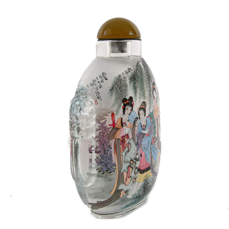 Oversized Chinese Reverse Painted Snuff Bottle of Three Female Figures-4