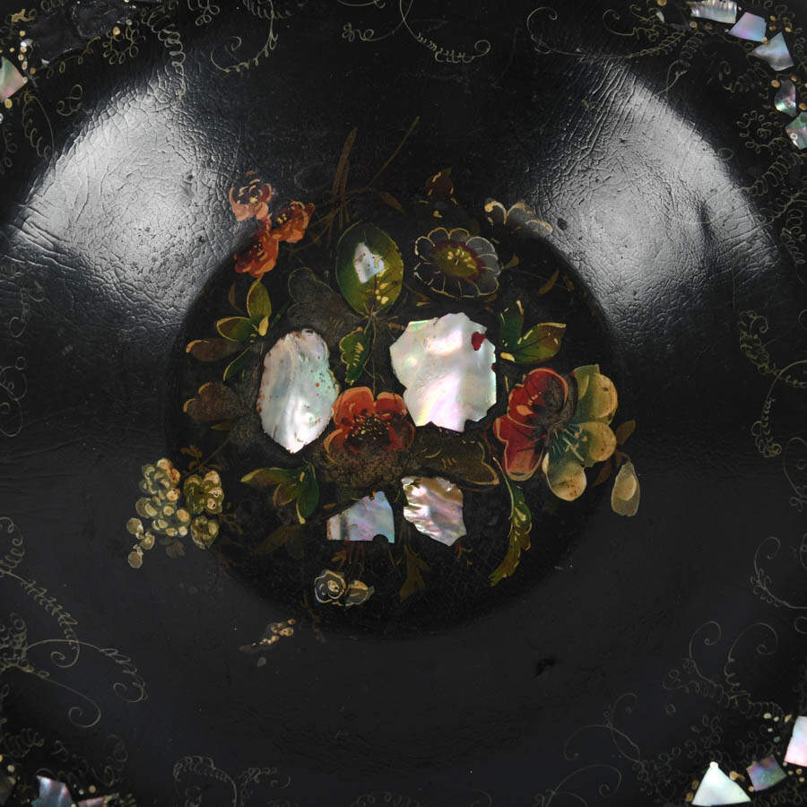 Victorian Papier-Mâché Scalloped Edge Tray Bowl-2