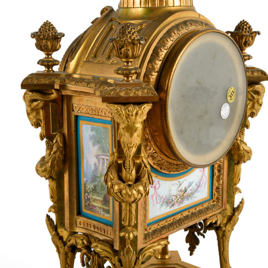 Enamel Urn Finial Clock-6