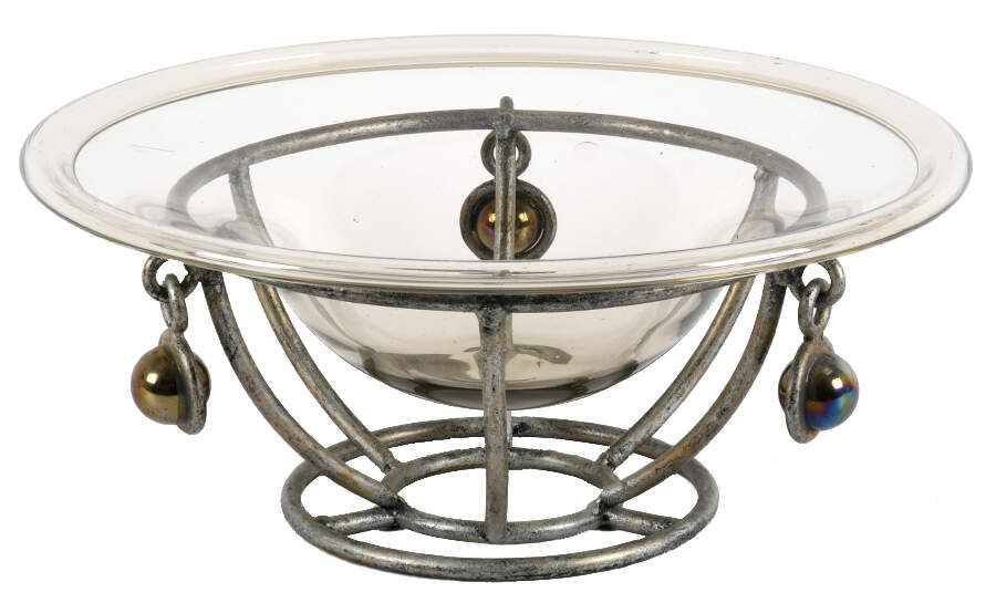 Glass Centerpiece Bowl with Metal Base-2
