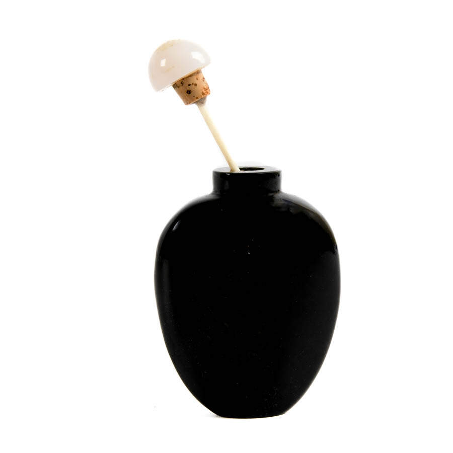 Antique Black and White Stopper Glass Snuff Bottle-3
