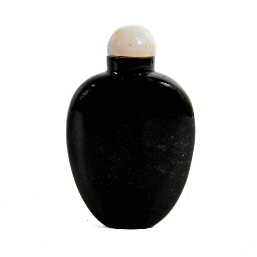 Antique Black and White Stopper Glass Snuff Bottle-1