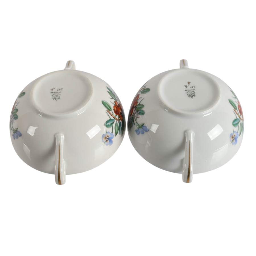 Pair of Bing and Grøndahl Bouillon Bowls-7