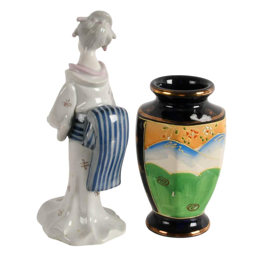 Pair of Japanese Porcelain Items-3