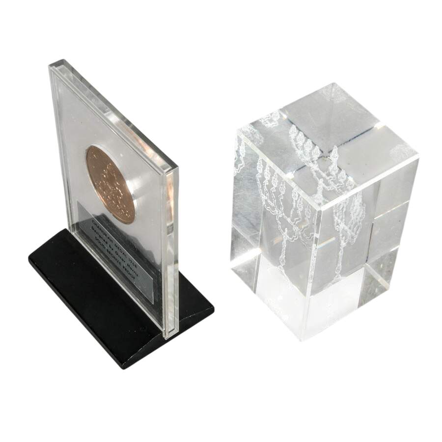 Pair of Chanukah Keepsakes Including 1968 Oscar Harris Bronze Proof-2