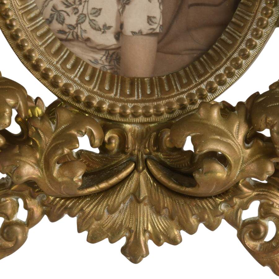Antique Brass Rococo-Style Wall Hanging Picture Frame-4