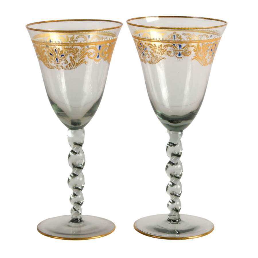 3-Piece Elegant Royal Gallery Cut Crystal Decanter and Stemware Gift Set-3