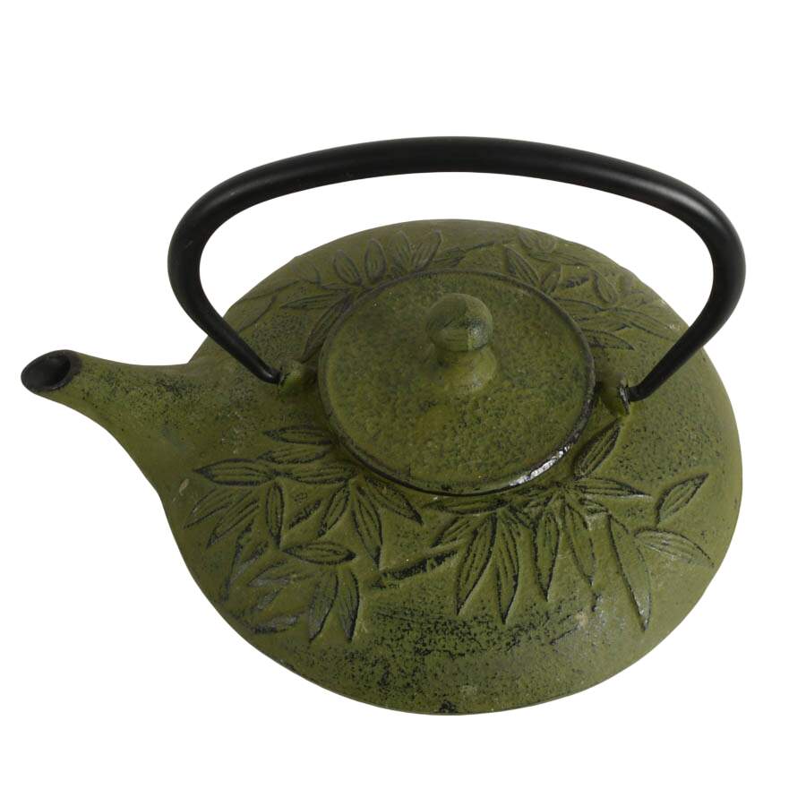 Japanese Cast Iron Kettle and Dragonware Cups-9