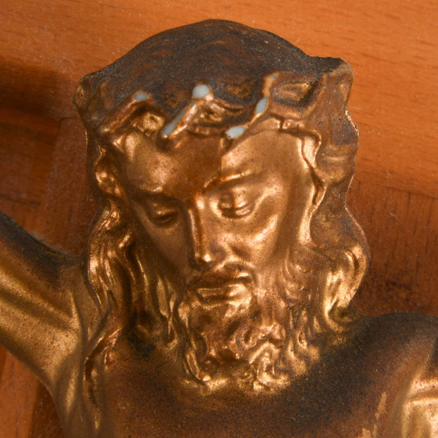 Last Rites Crucifix Box with Holy Water and Edizioni Musei Vaticani Rosary-3