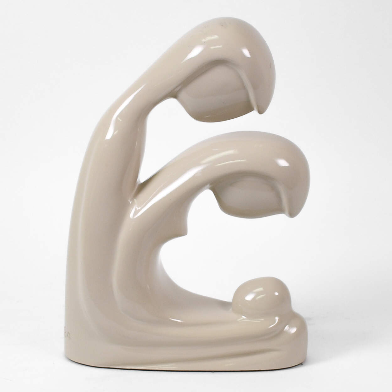Vinyl White New Family Sculpture-3