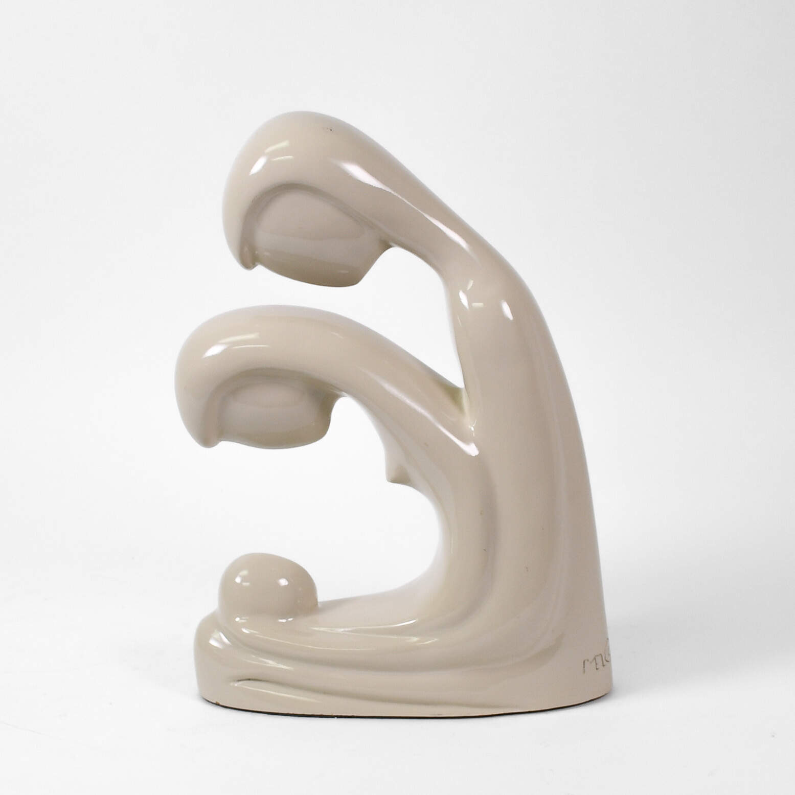 Vinyl White New Family Sculpture-1